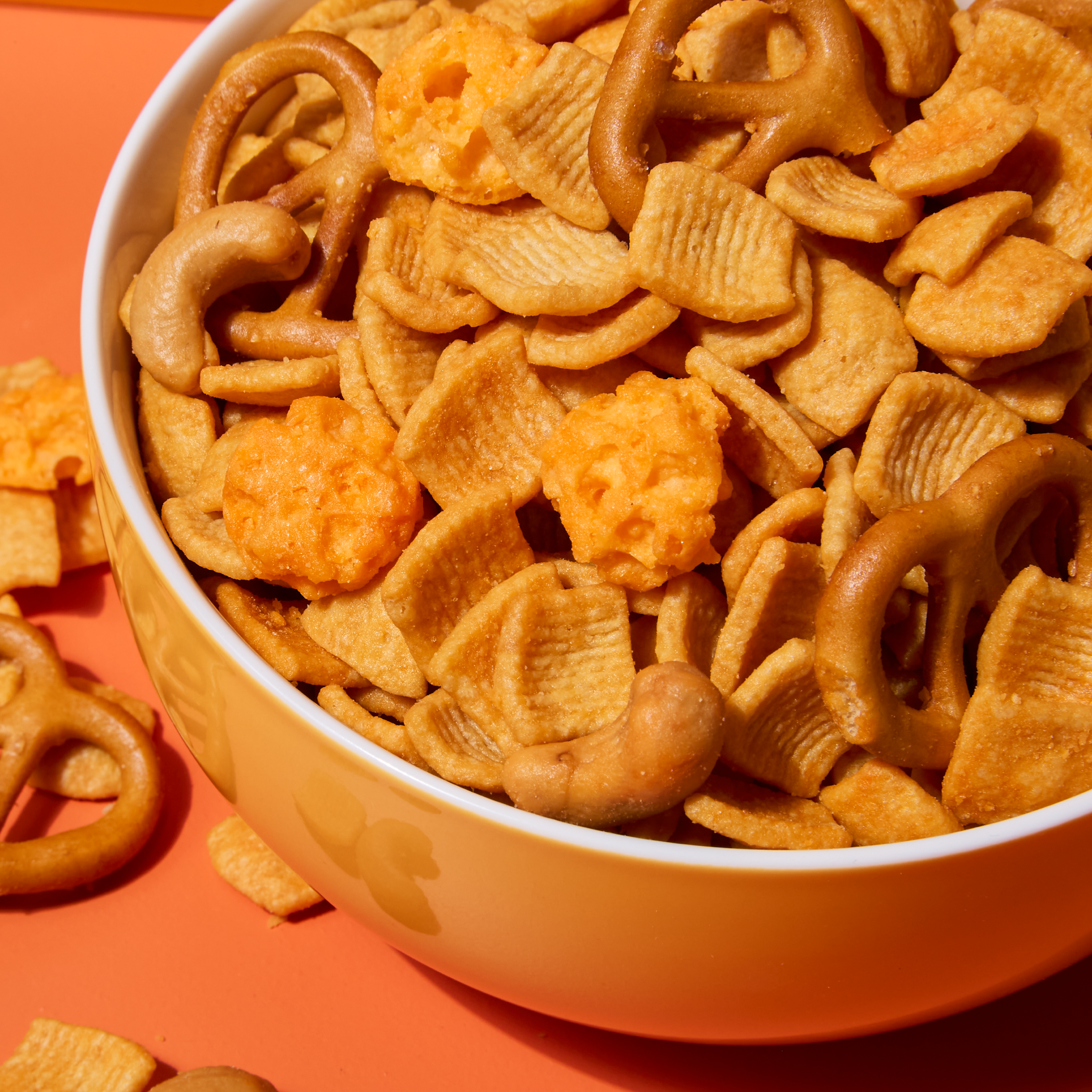 Cheddar Snack Mix